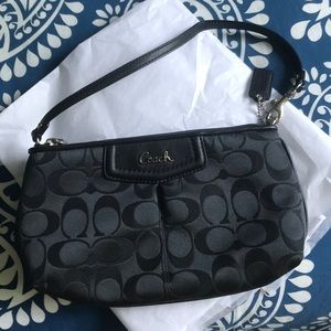 Coach wallet/bag